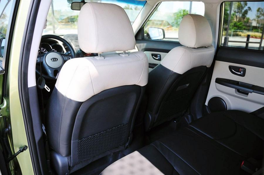  Kia Soul 2012 года  (фото 25 из 73)